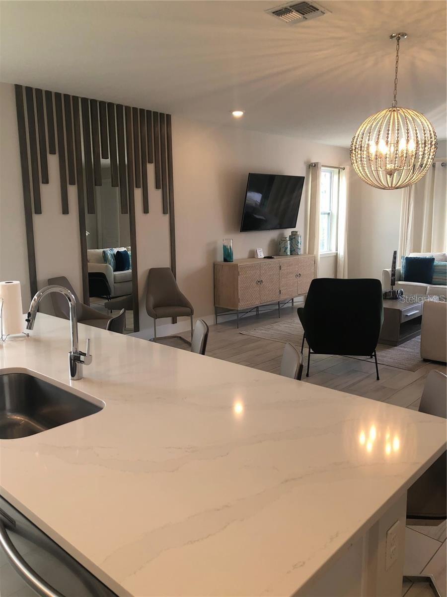 820 DRIVING RANGE CT, REUNION, FL, 34747