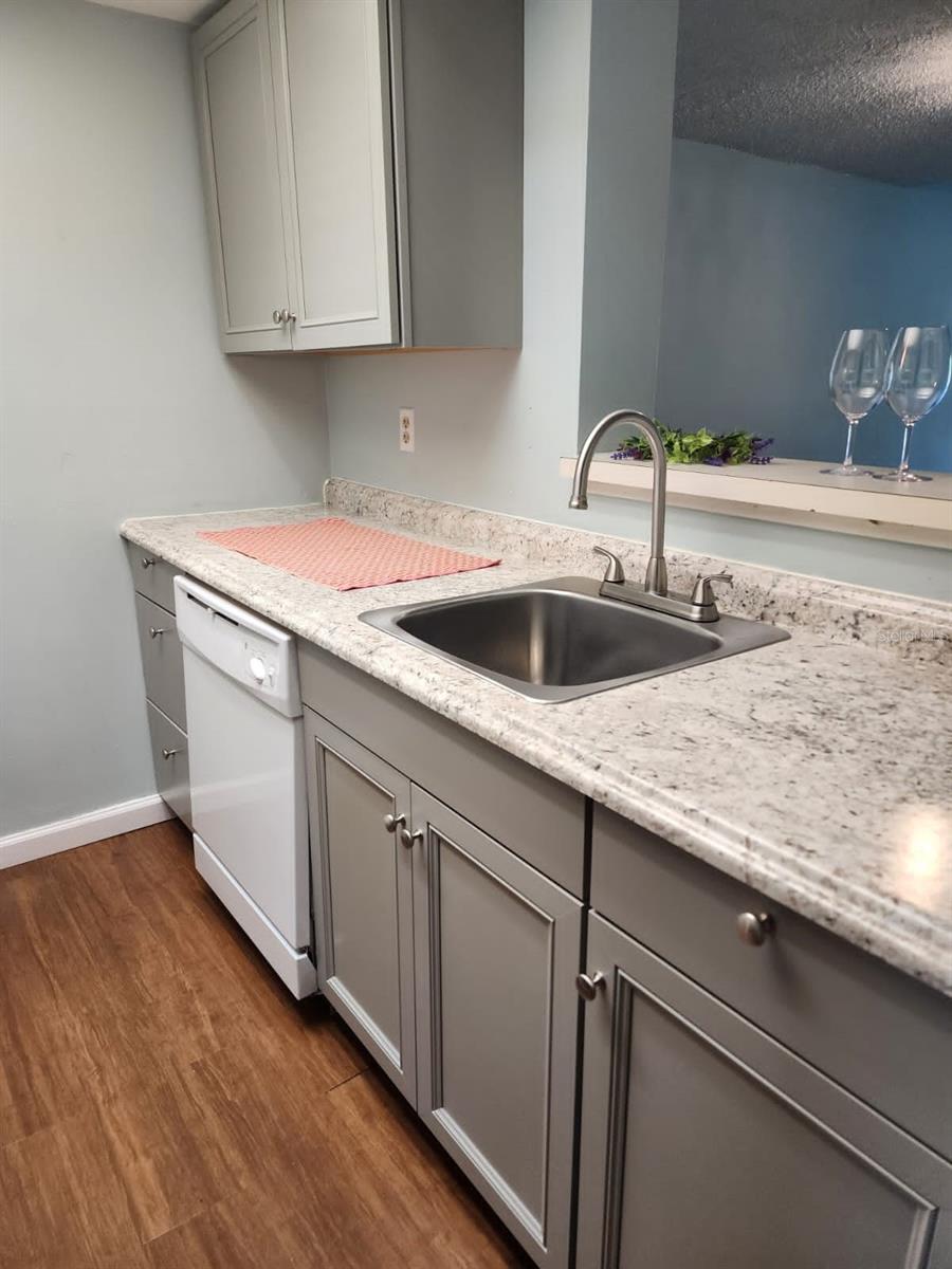 6082 PEREGRINE AVE #D11, ORLANDO, FL, 32819