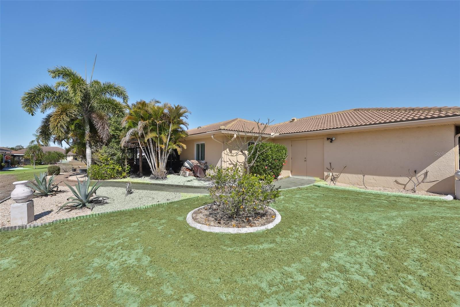 705 BALTUSROL WAY, SUN CITY CENTER, FL, 33573