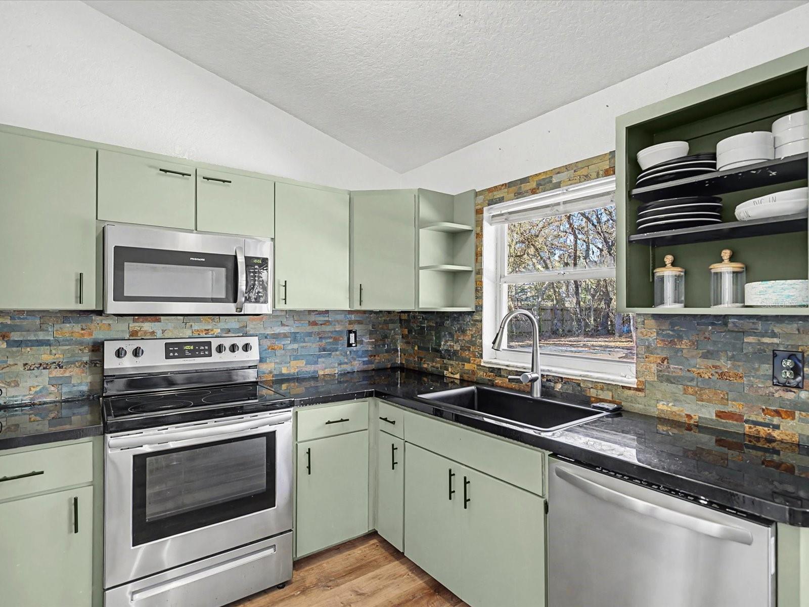 18223 OZARK DR, HUDSON, FL, 34667