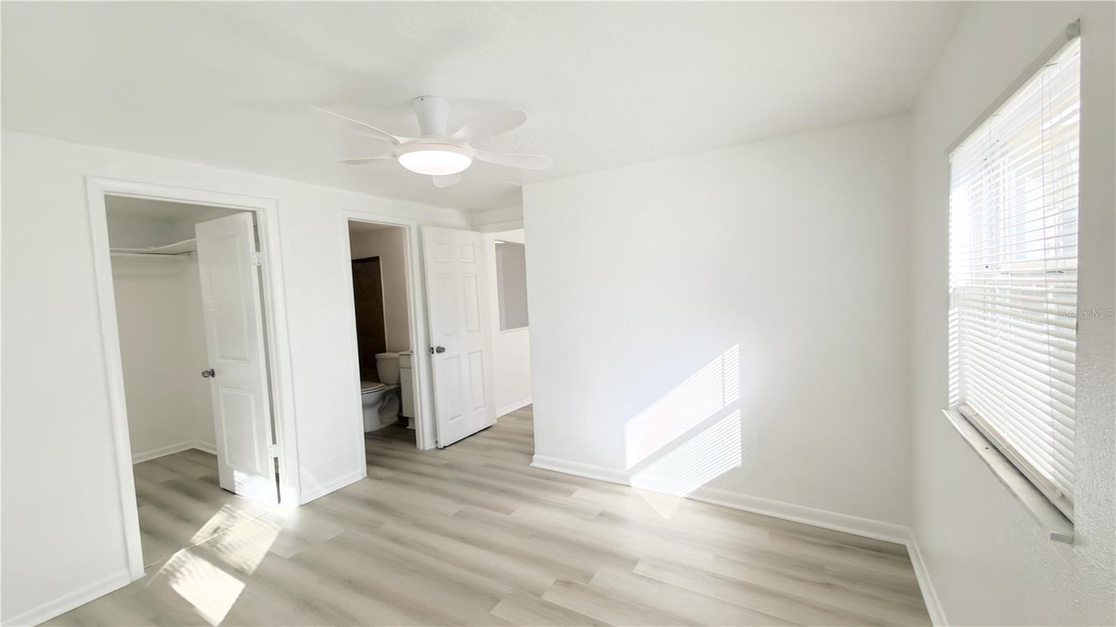 8204 N SEMMES ST, TAMPA, FL, 33604