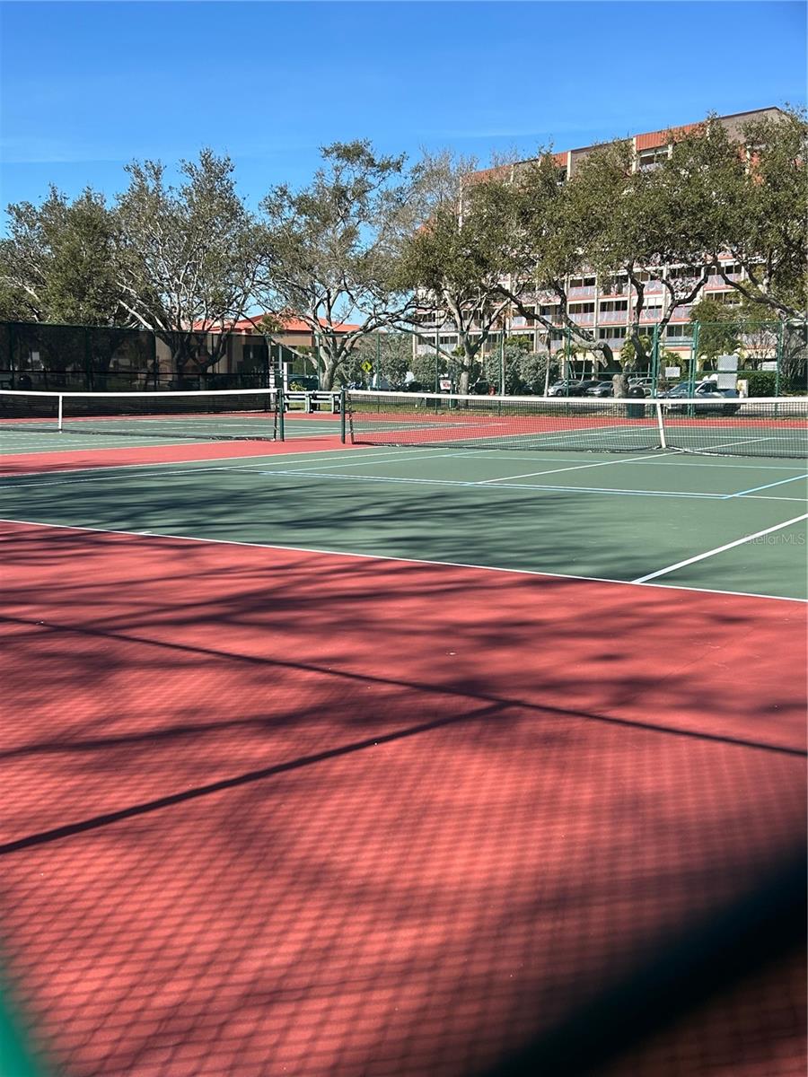 7050 SUNSET DR S #716, SOUTH PASADENA, FL, 33707