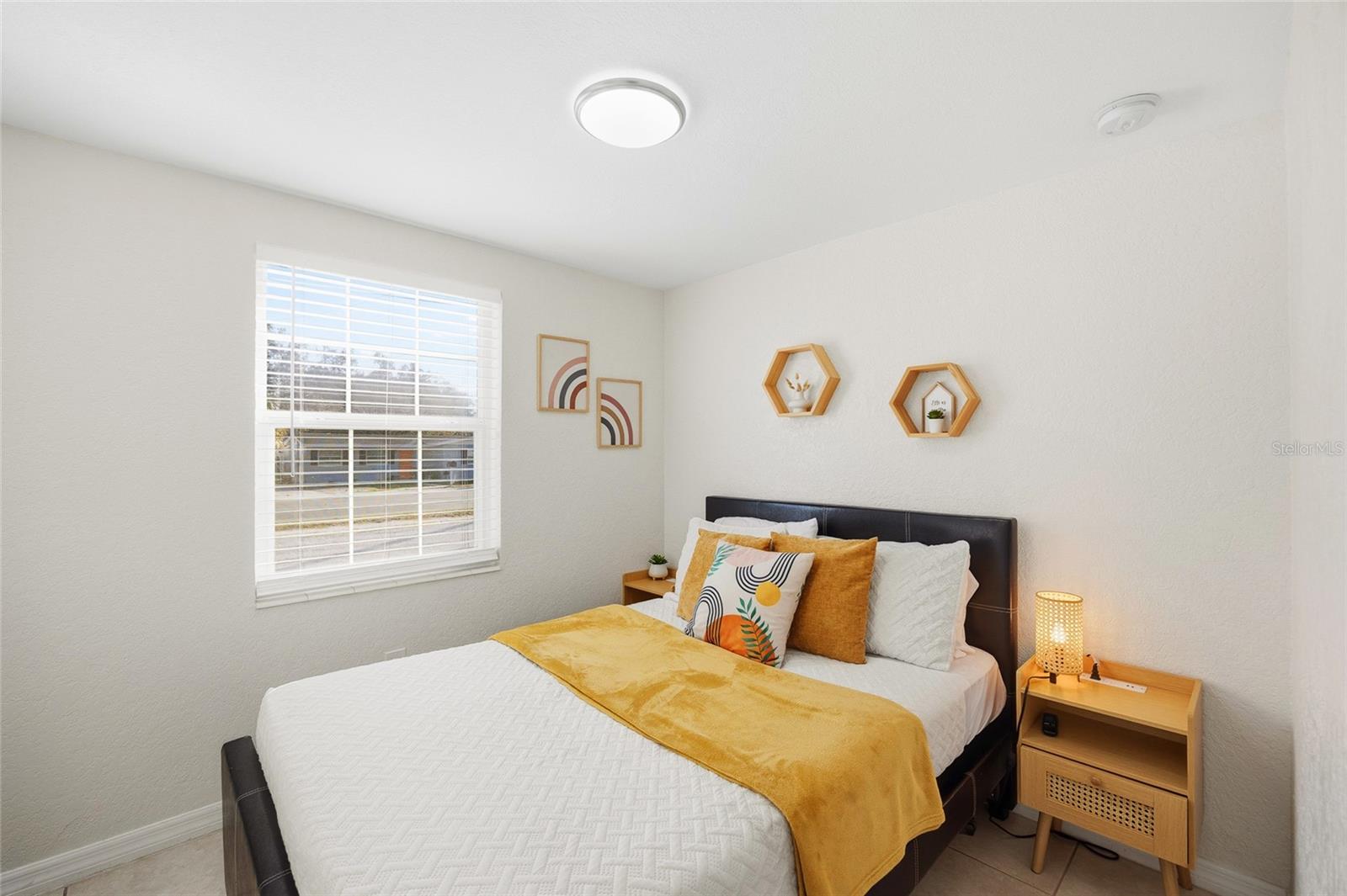 10001 N ANNETTE AVE, TAMPA, FL, 33612