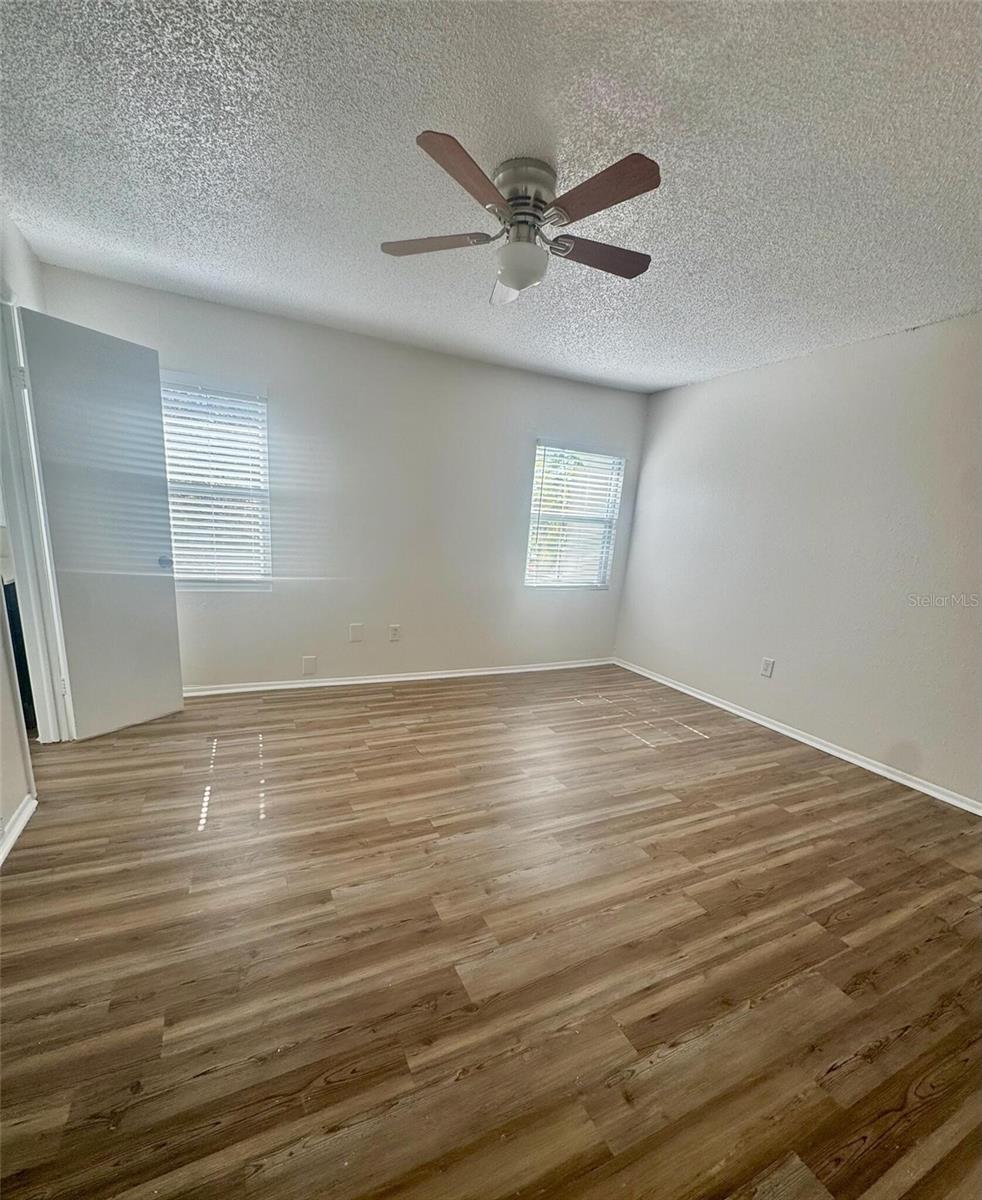 5266 TENNIS COURT CIR, TAMPA, FL, 33617