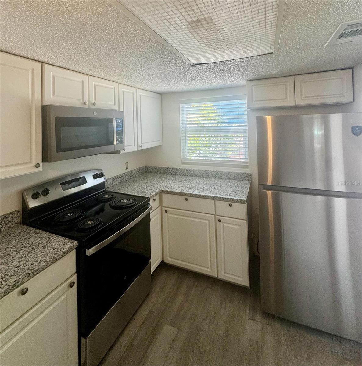 5266 TENNIS COURT CIR, TAMPA, FL, 33617