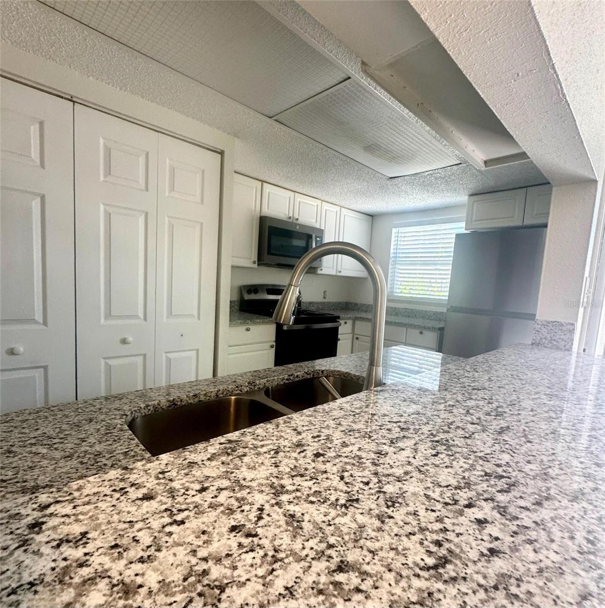 5266 TENNIS COURT CIR, TAMPA, FL, 33617