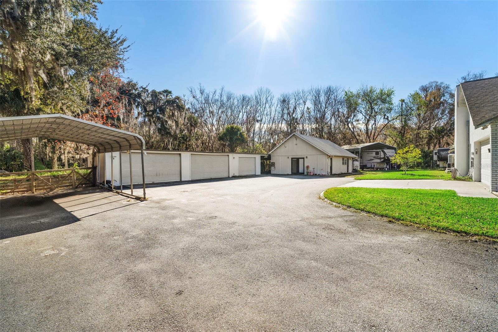 3080 RAGIS RD, EDGEWATER, FL, 32132