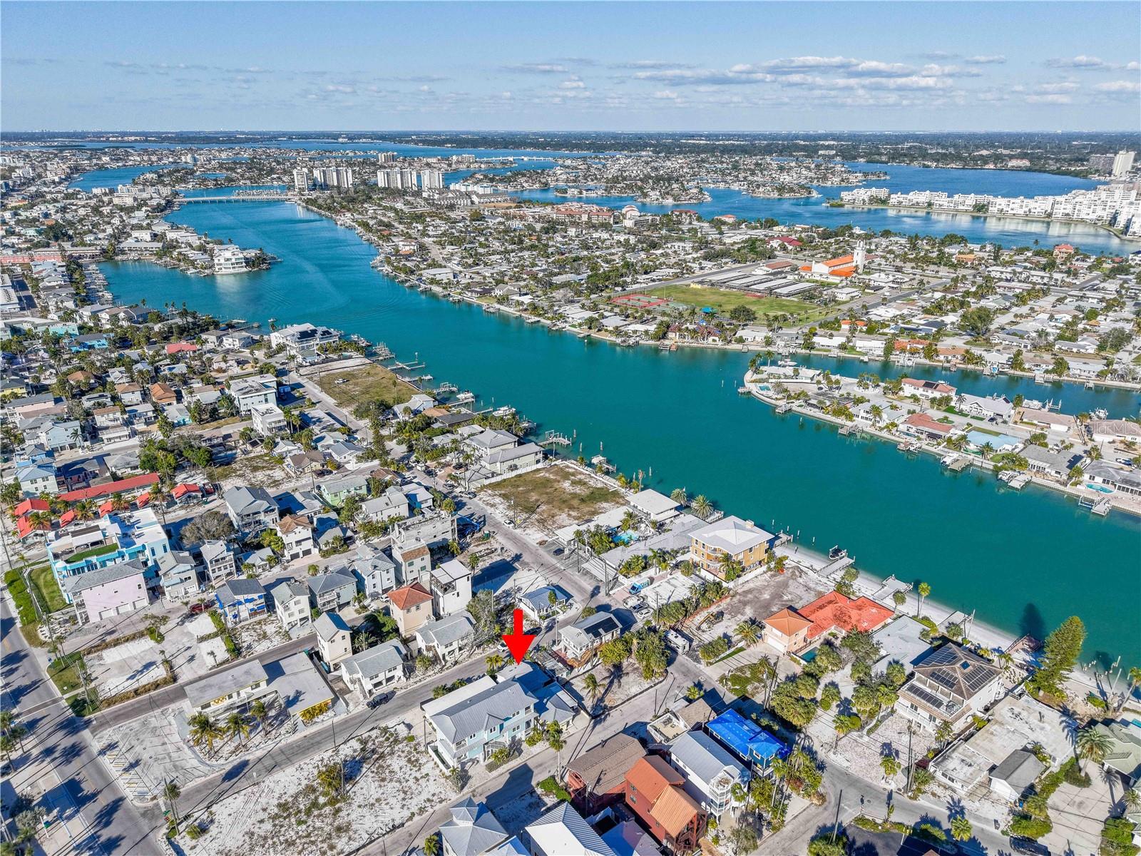 35 79TH TER, TREASURE ISLAND, FL, 33706