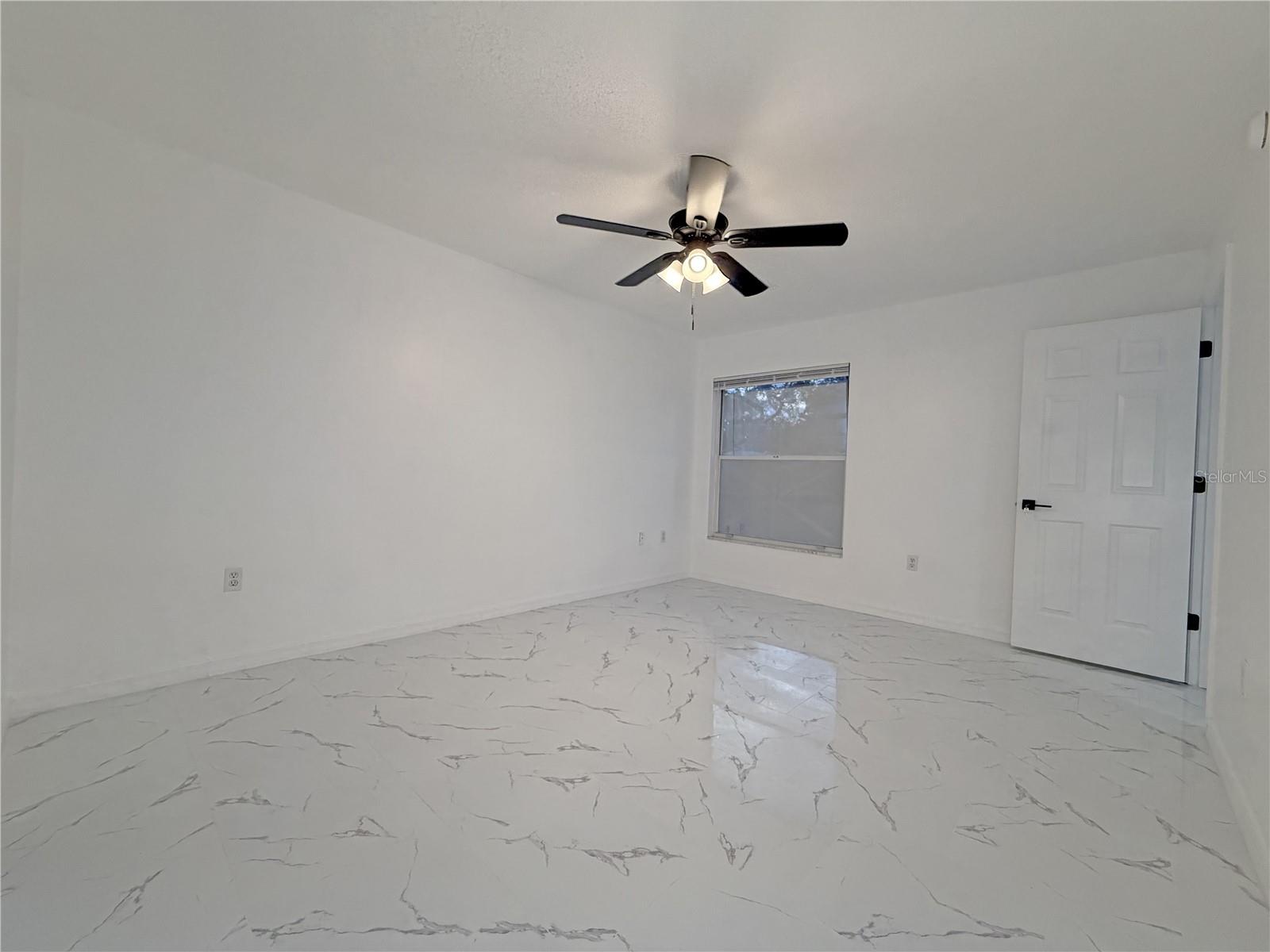 1820 HALLCREST DR, DELTONA, FL, 32725