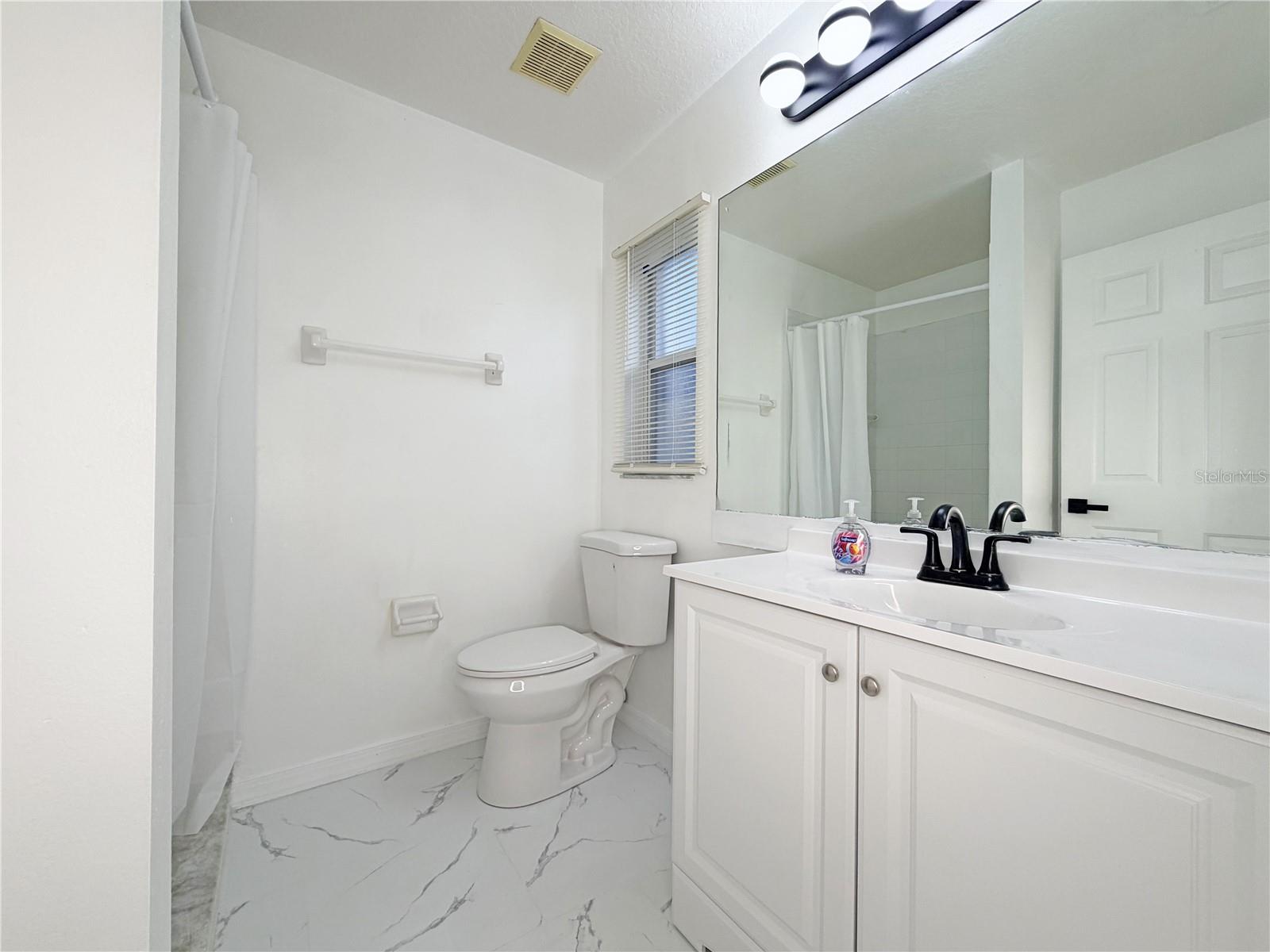 1820 HALLCREST DR, DELTONA, FL, 32725