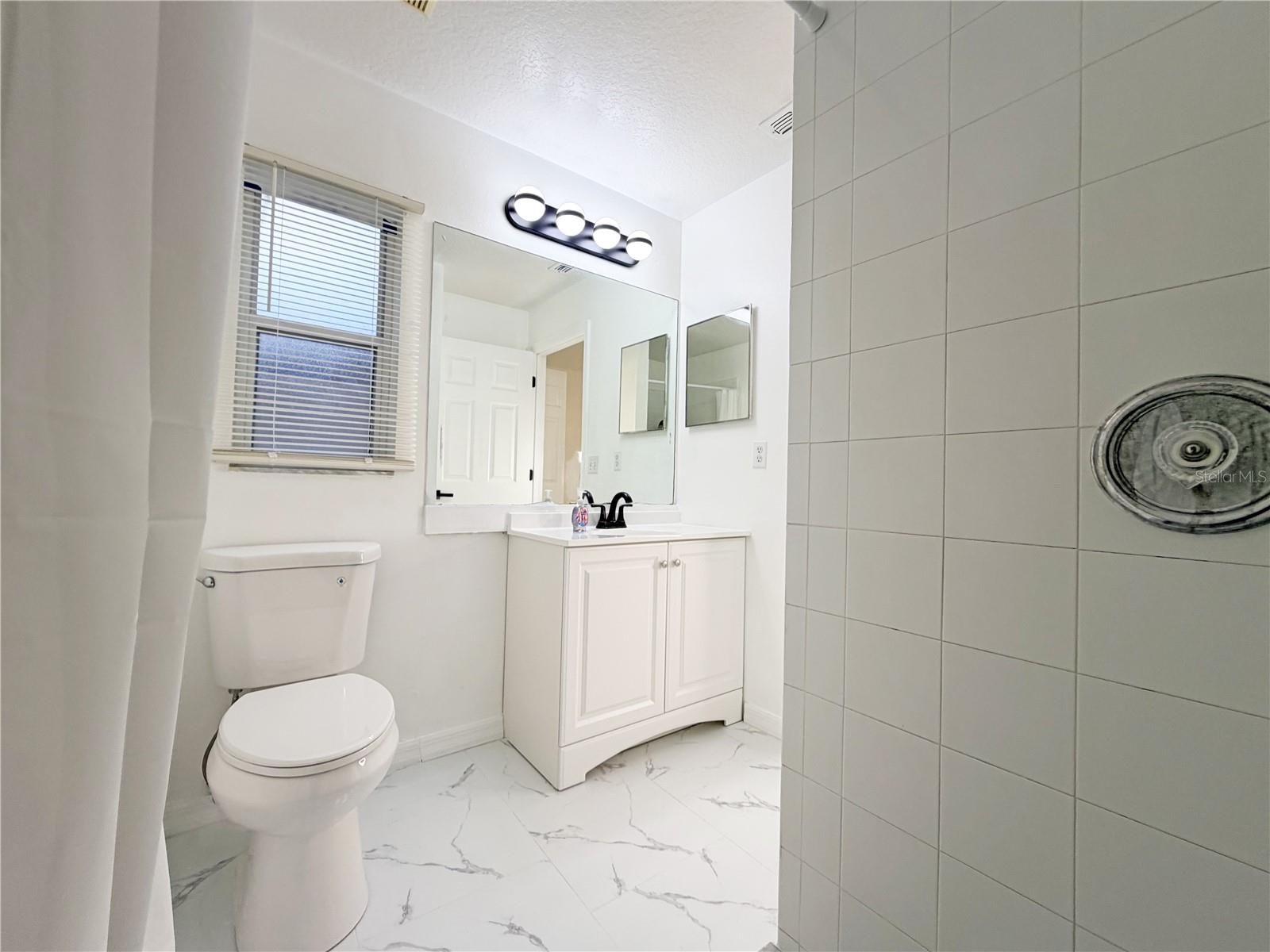 1820 HALLCREST DR, DELTONA, FL, 32725