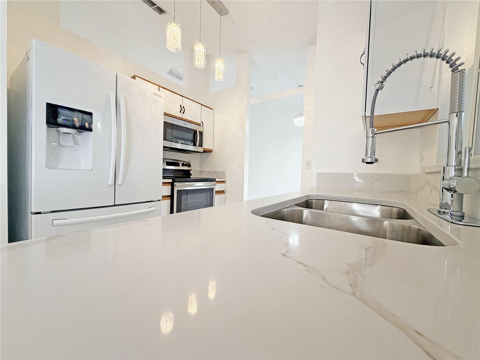 1820 HALLCREST DR, DELTONA, FL, 32725