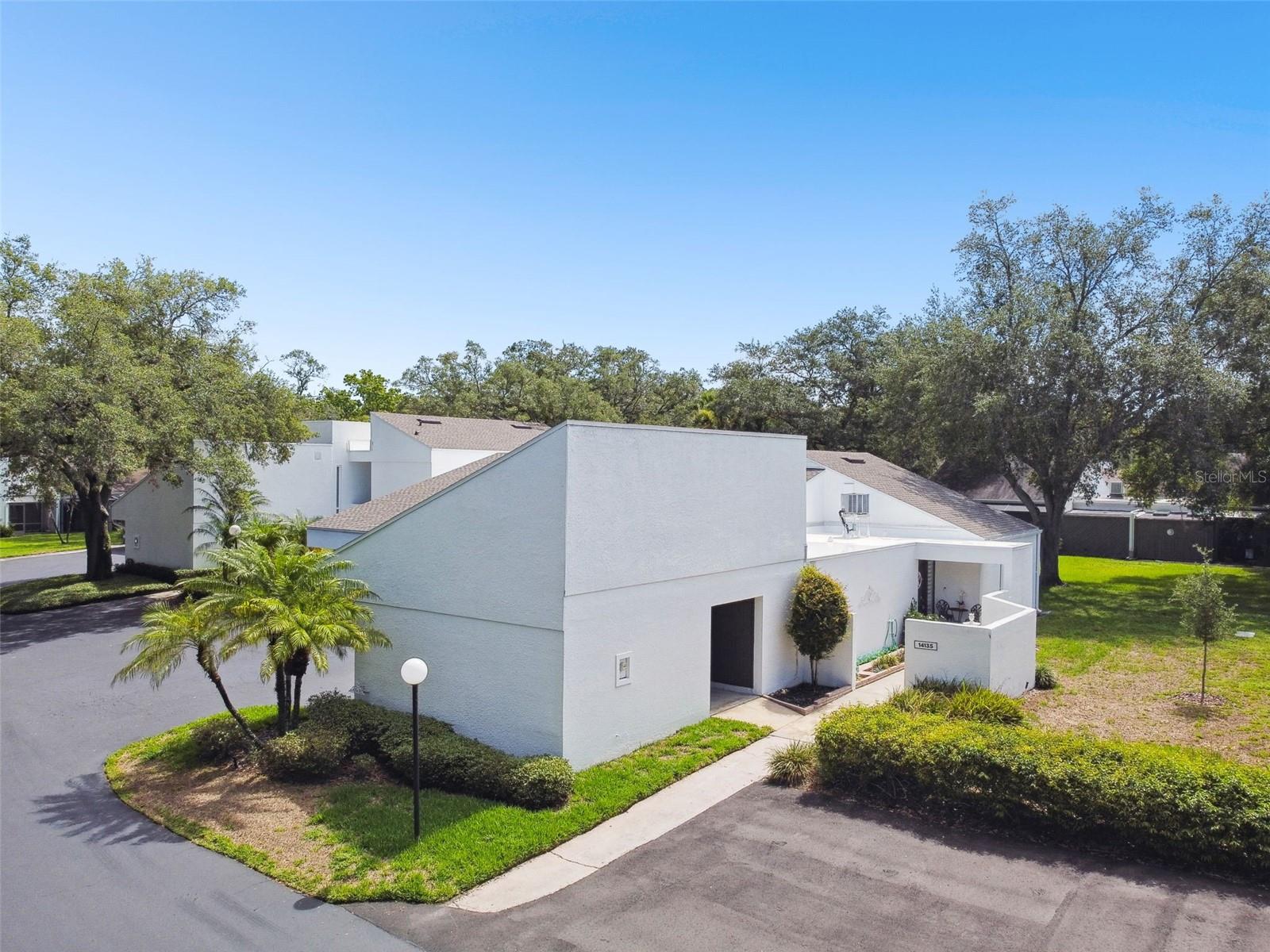 14135 CYPRESS CIR, TAMPA, FL, 33618