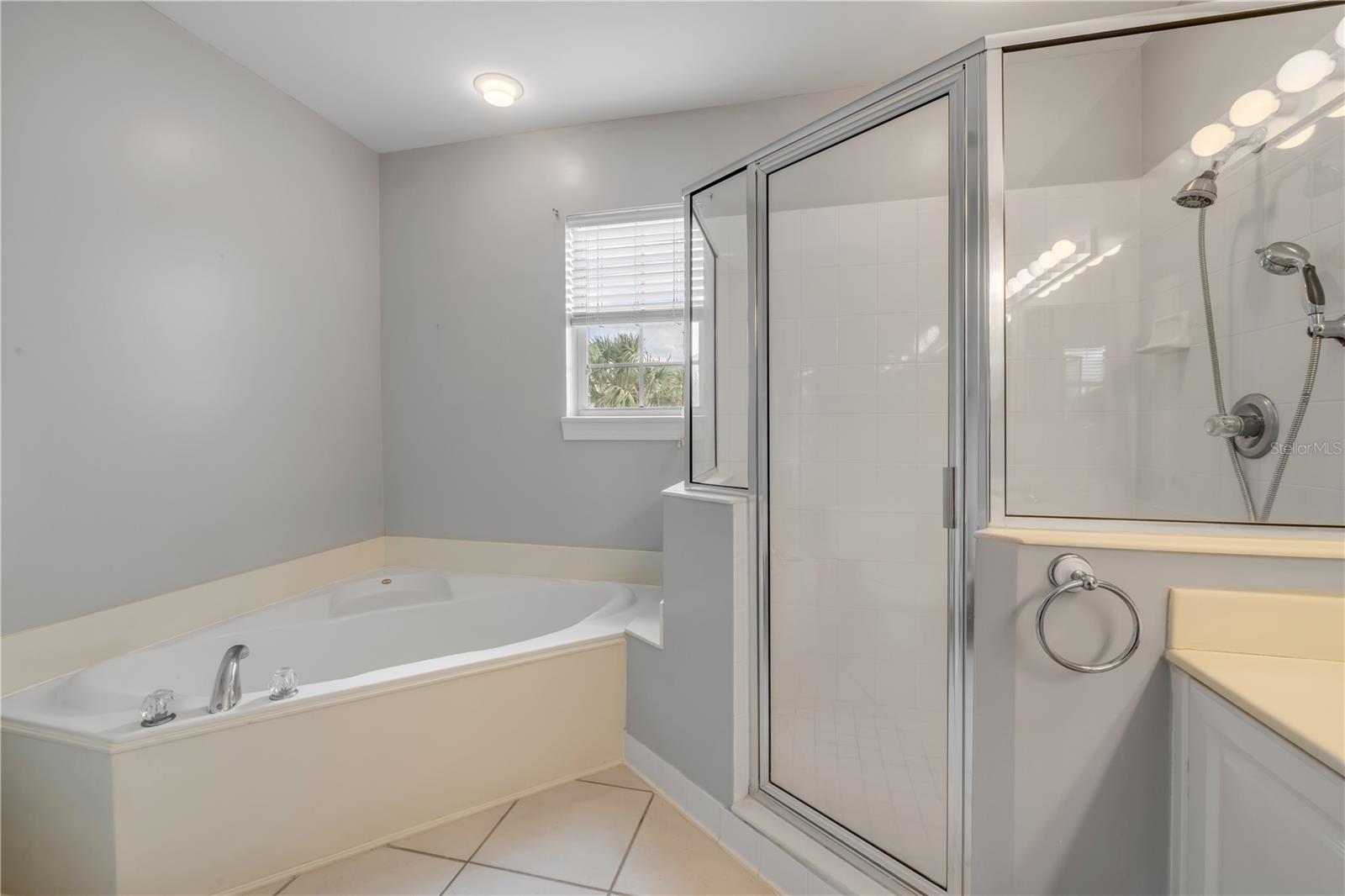 415 BOUCHELLE DR, NEW SMYRNA BEACH, FL, 32169