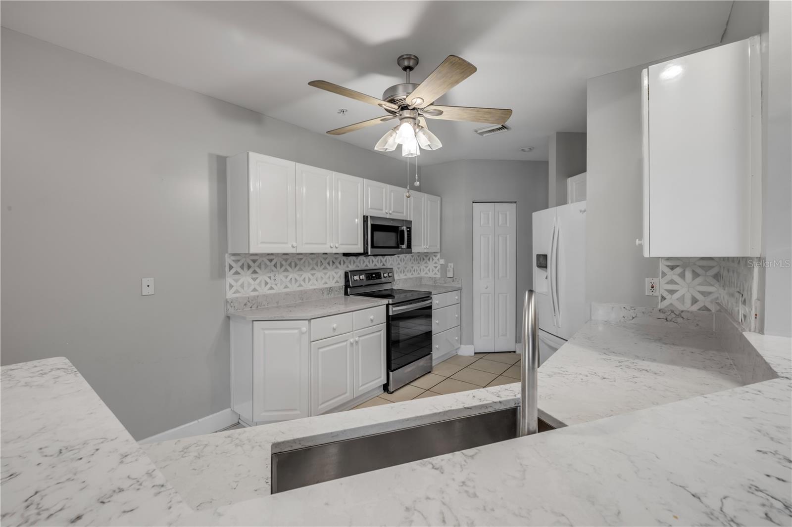 415 BOUCHELLE DR, NEW SMYRNA BEACH, FL, 32169