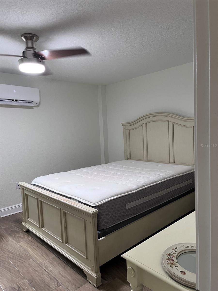 1147 E MCDONALD AVE #201, EUSTIS, FL, 32726