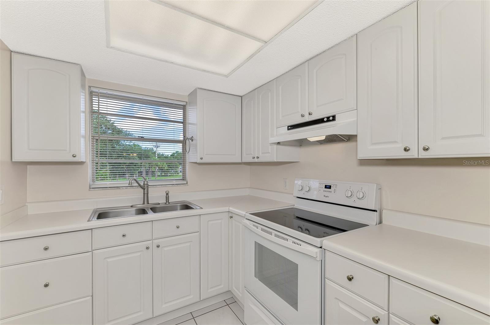 102 CAPRI ISLES BLVD #206, VENICE, FL, 34292