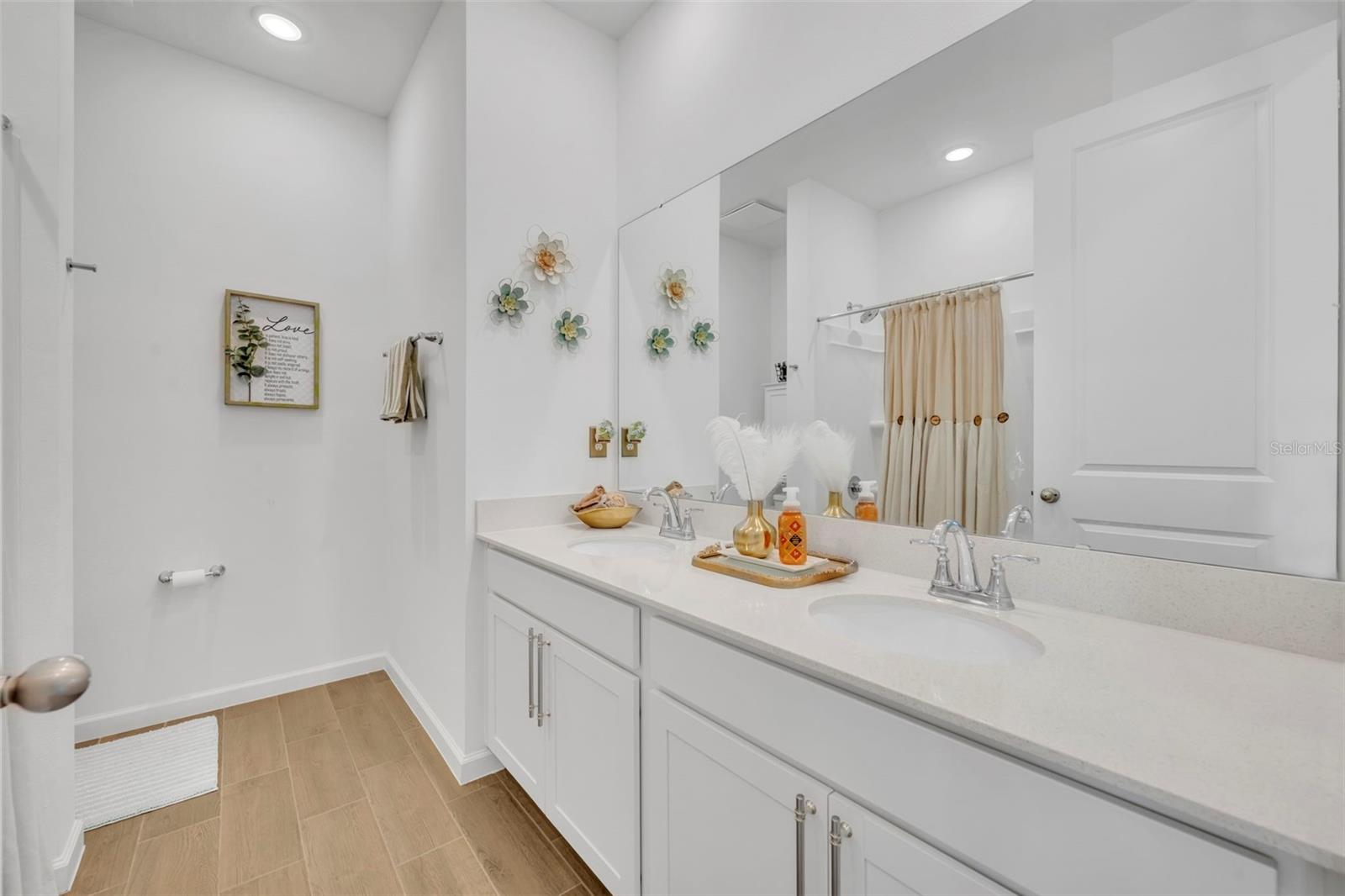 1110 OLIVINE AVE, DUNDEE, FL, 33838