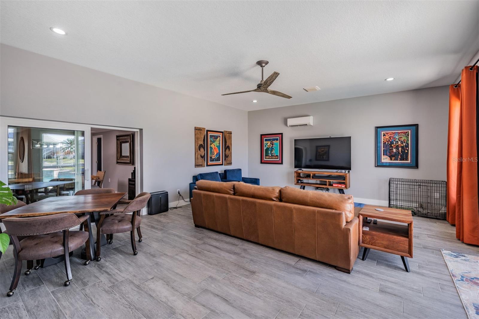 Family Room Leading out to Pool
