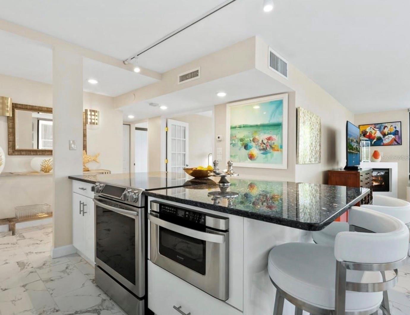 707 S GULFSTREAM AVE #301, SARASOTA, FL, 34236