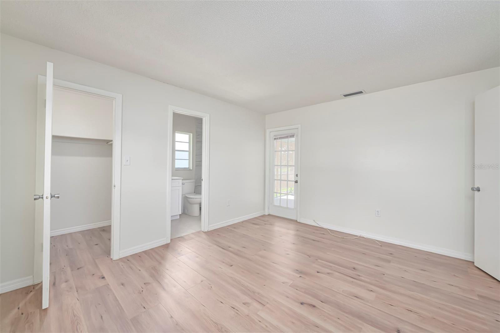 478 ORANGE DR NW, PORT CHARLOTTE, FL, 33952