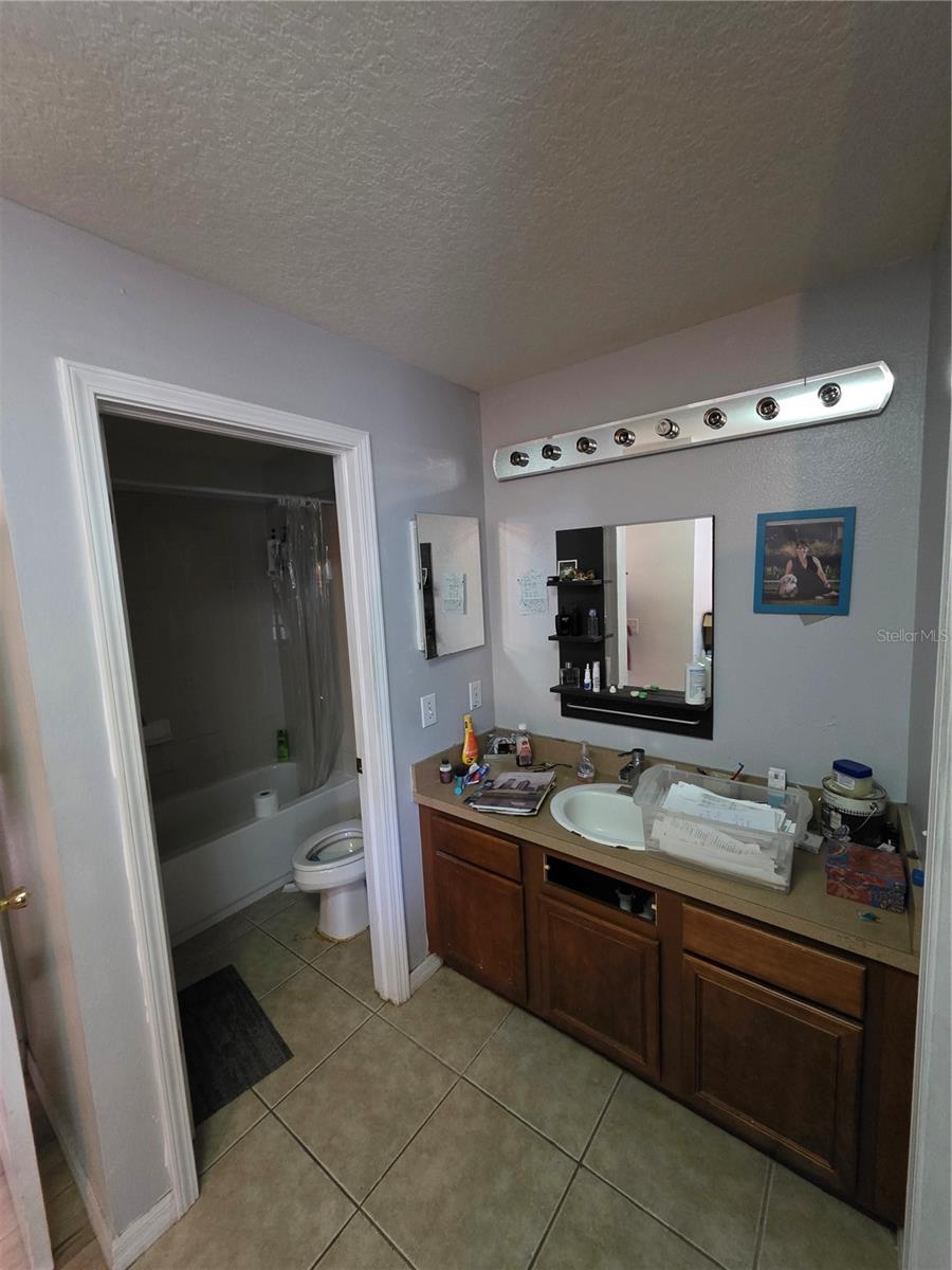 8725 N 13TH ST, TAMPA, FL, 33604