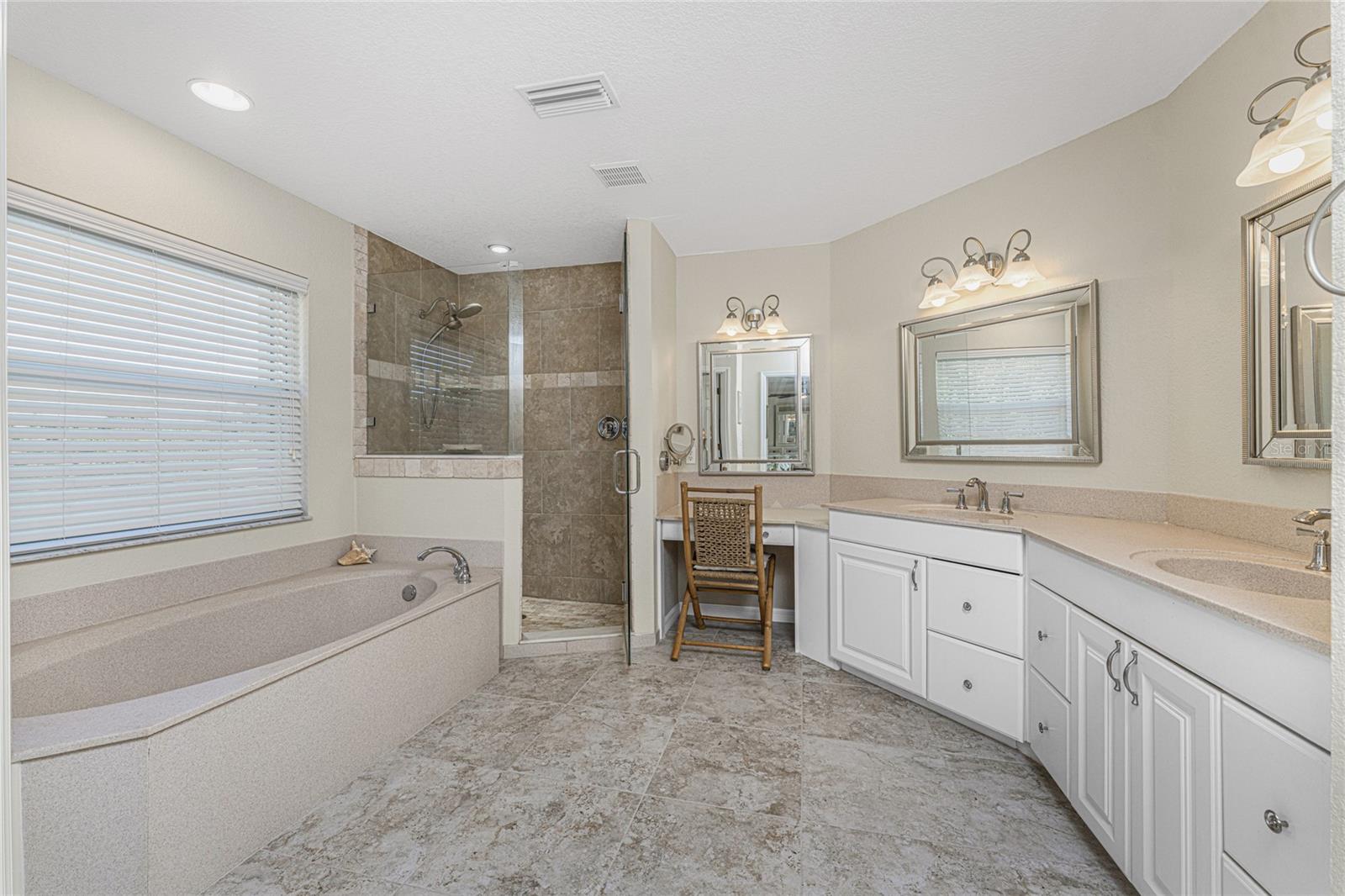 2845 N BEACH RD, ENGLEWOOD, FL, 34223