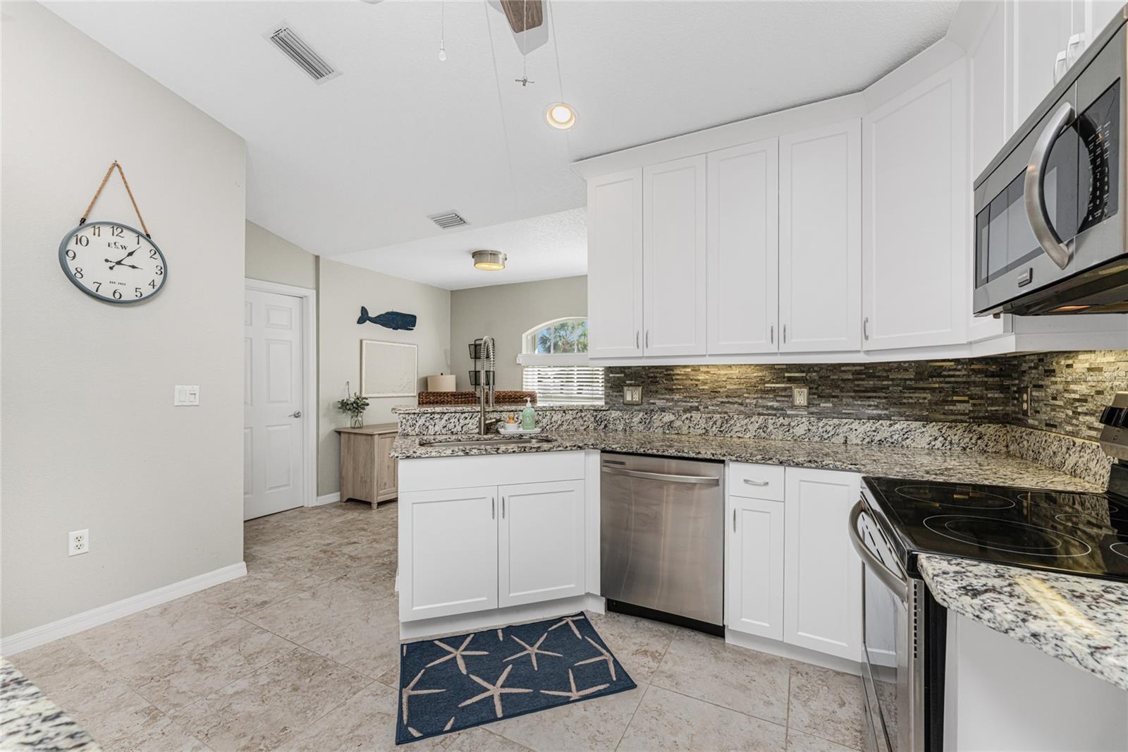 2845 N BEACH RD, ENGLEWOOD, FL, 34223