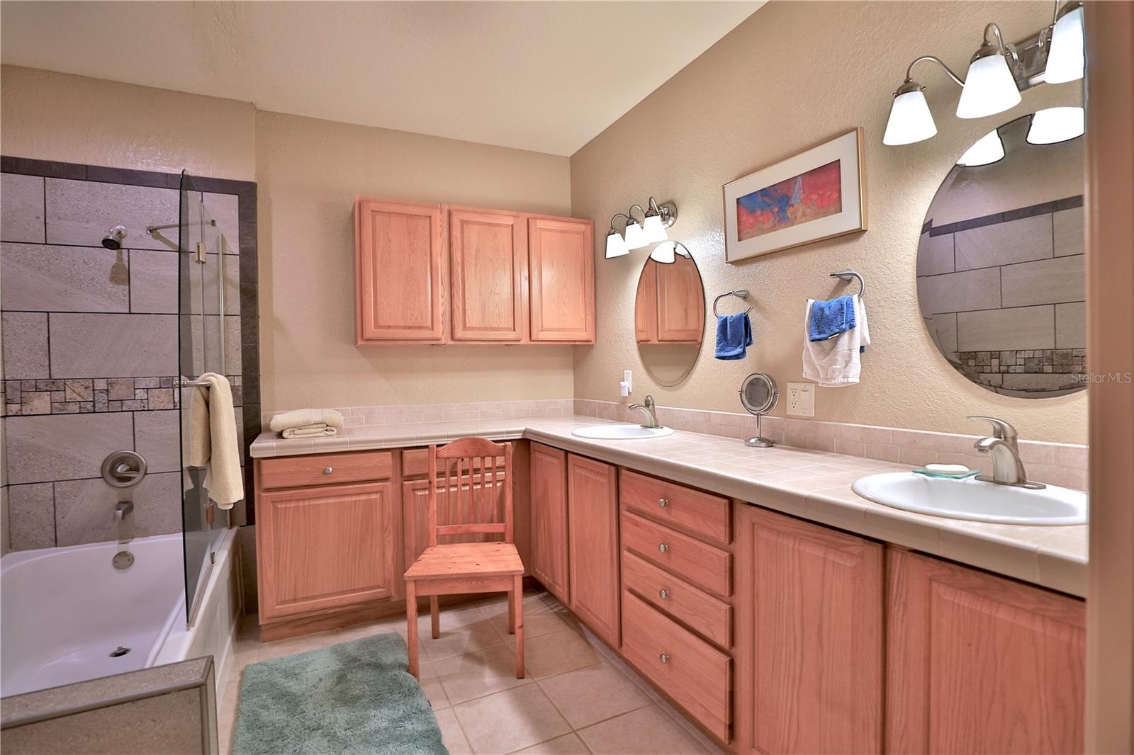 OM717931 Property Photo