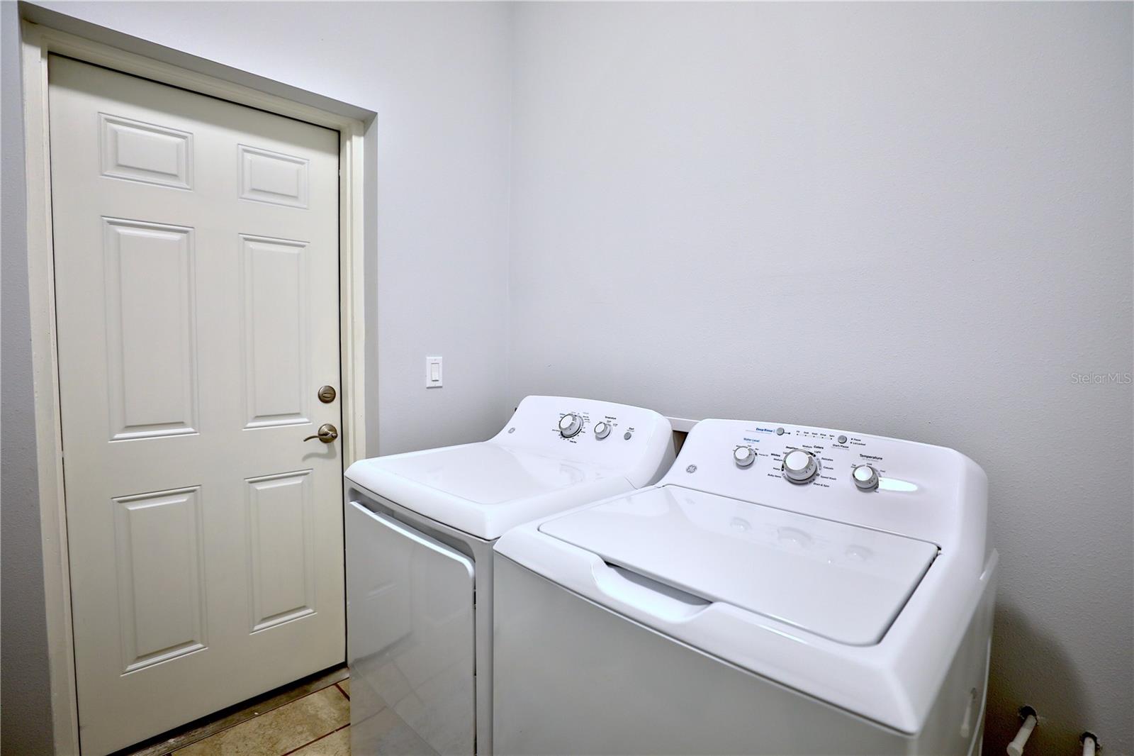 OM717931 Property Photo