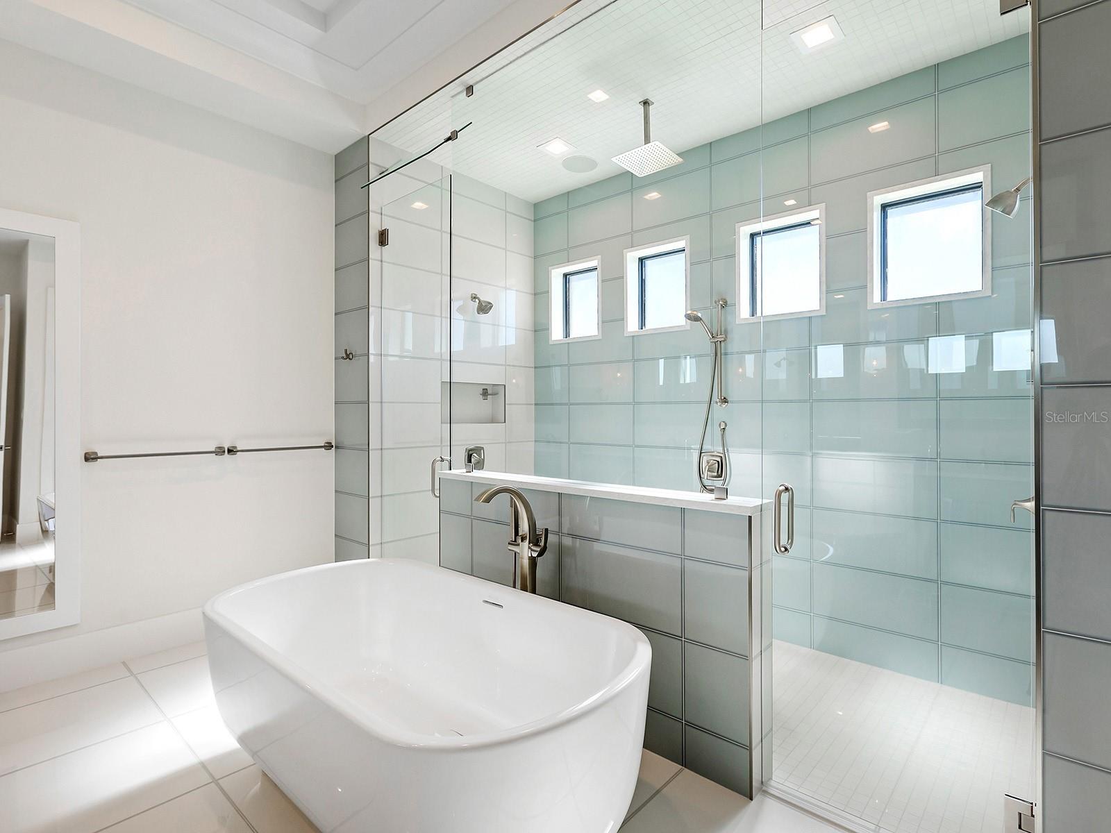 A4680935 Property Photo