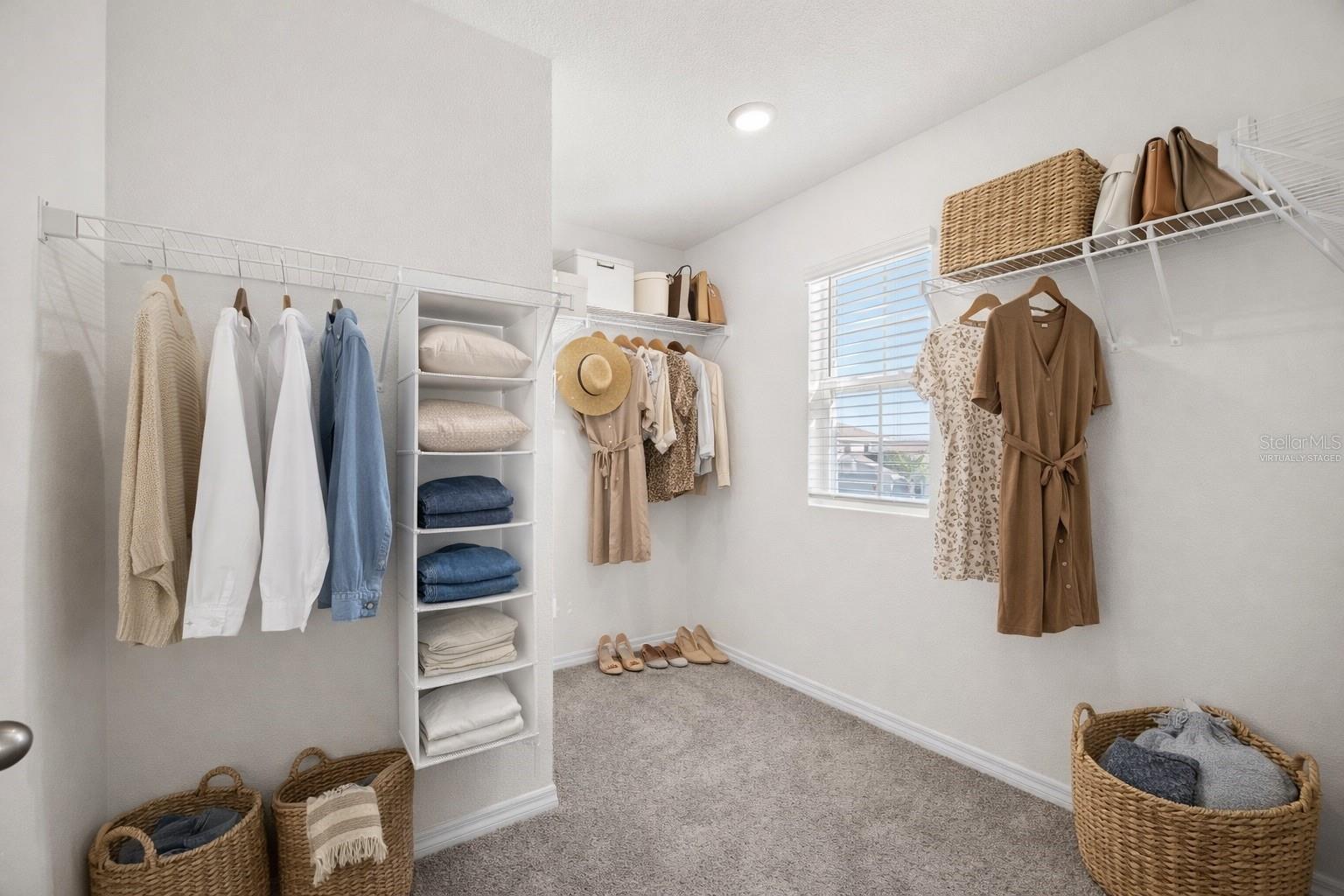 9176 FORGE BREEZE LOOP, WESLEY CHAPEL, FL, 33545