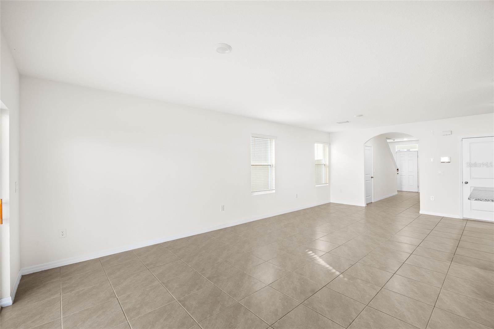 9176 FORGE BREEZE LOOP, WESLEY CHAPEL, FL, 33545