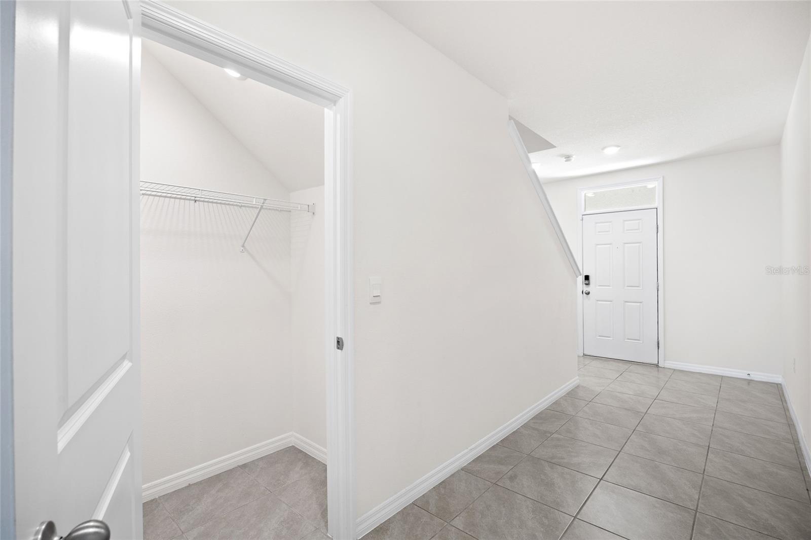 9176 FORGE BREEZE LOOP, WESLEY CHAPEL, FL, 33545