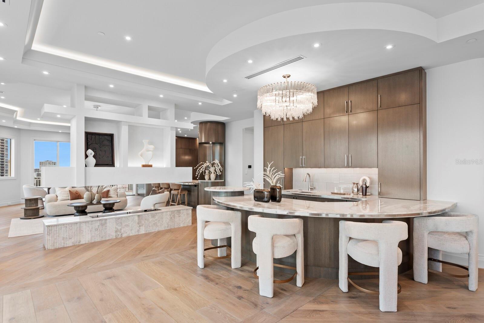 TB8471709 Property Photo