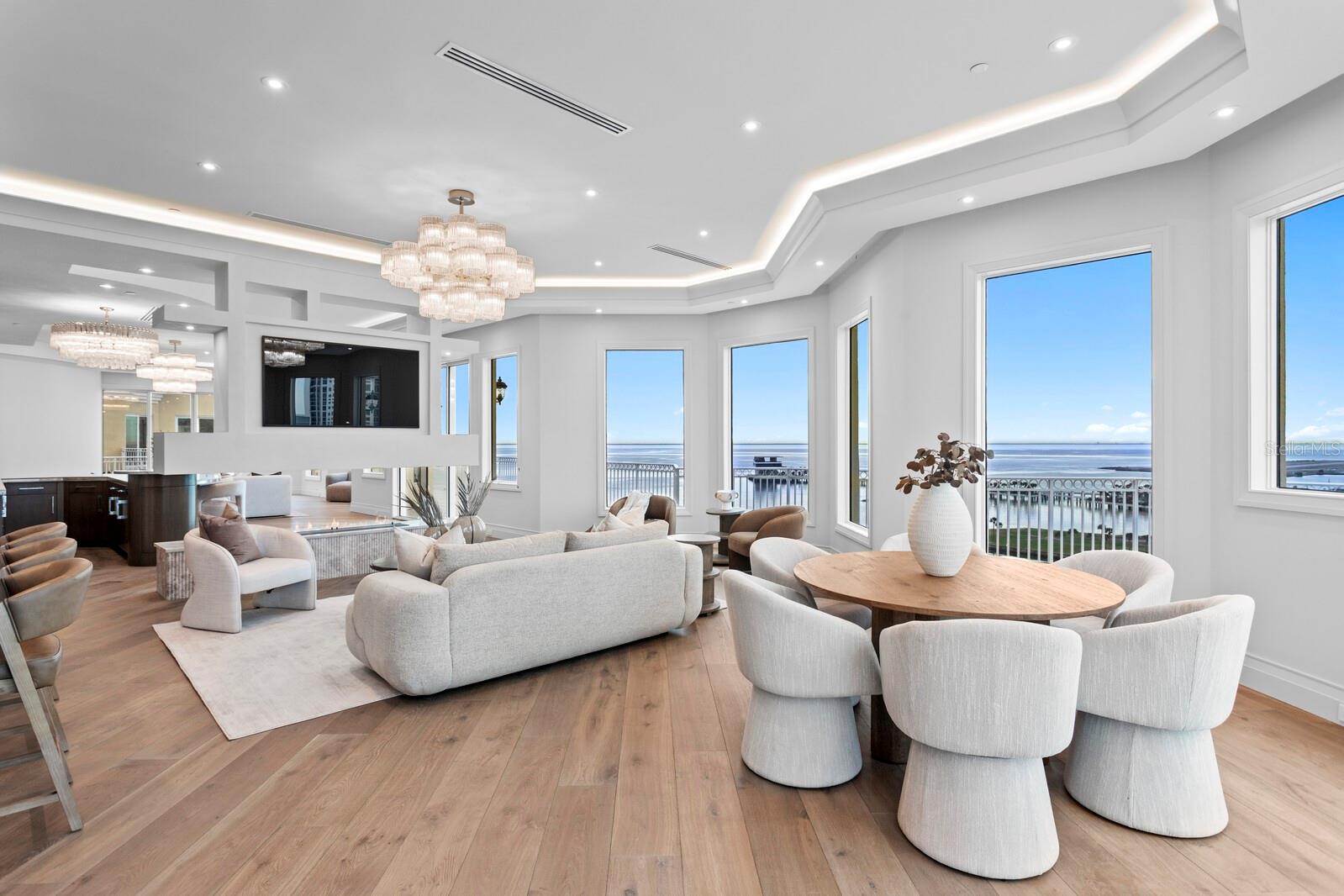 TB8471709 Property Photo