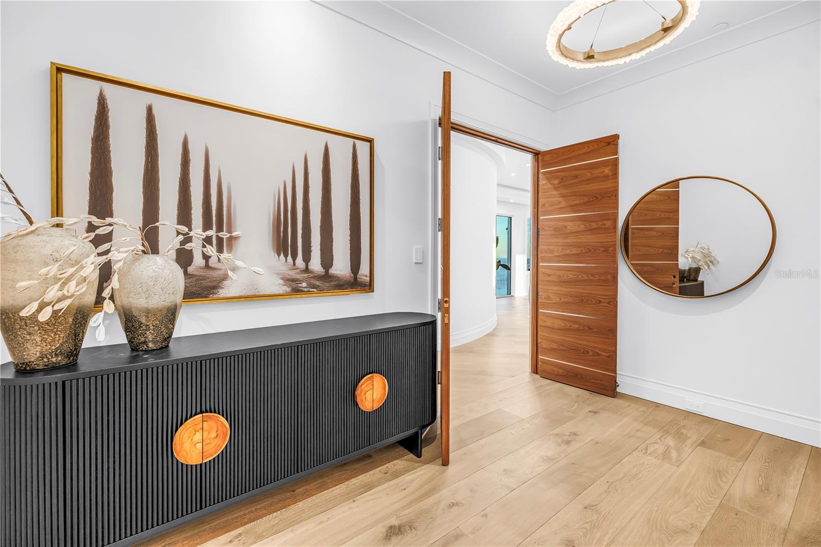 TB8471709 Property Photo