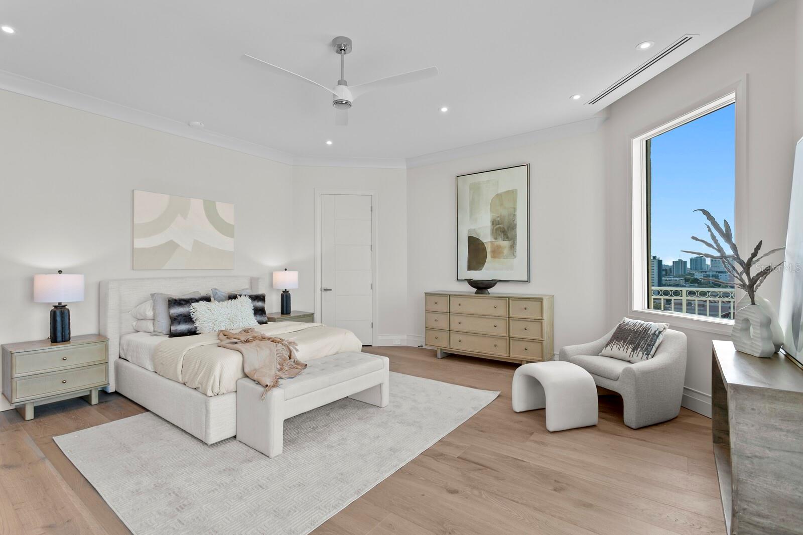 TB8471709 Property Photo