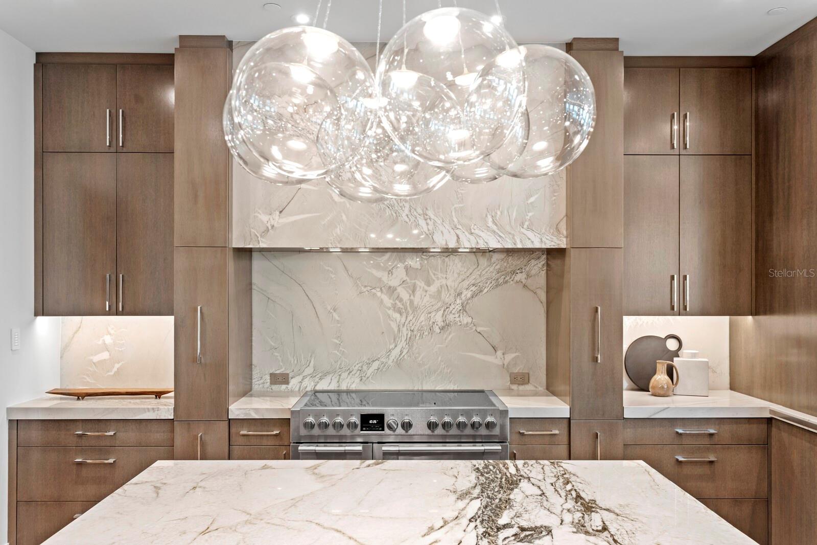 TB8471709 Property Photo