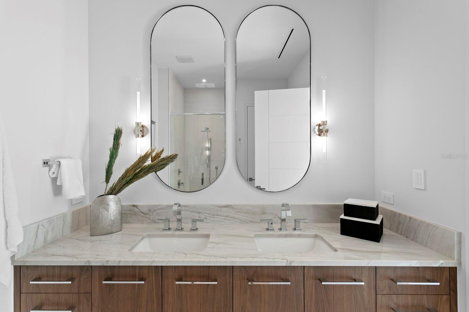 TB8471709 Property Photo