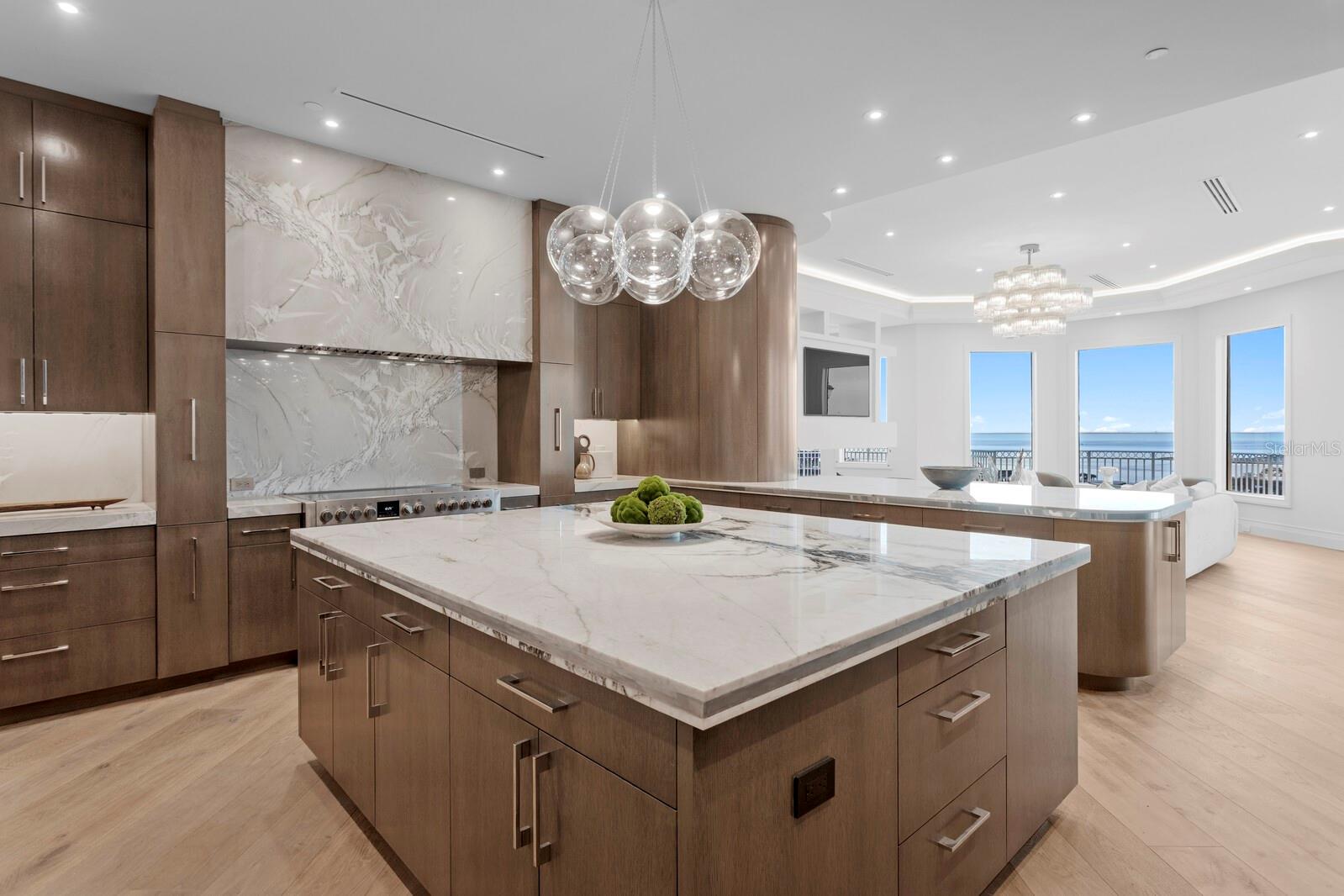 TB8471709 Property Photo