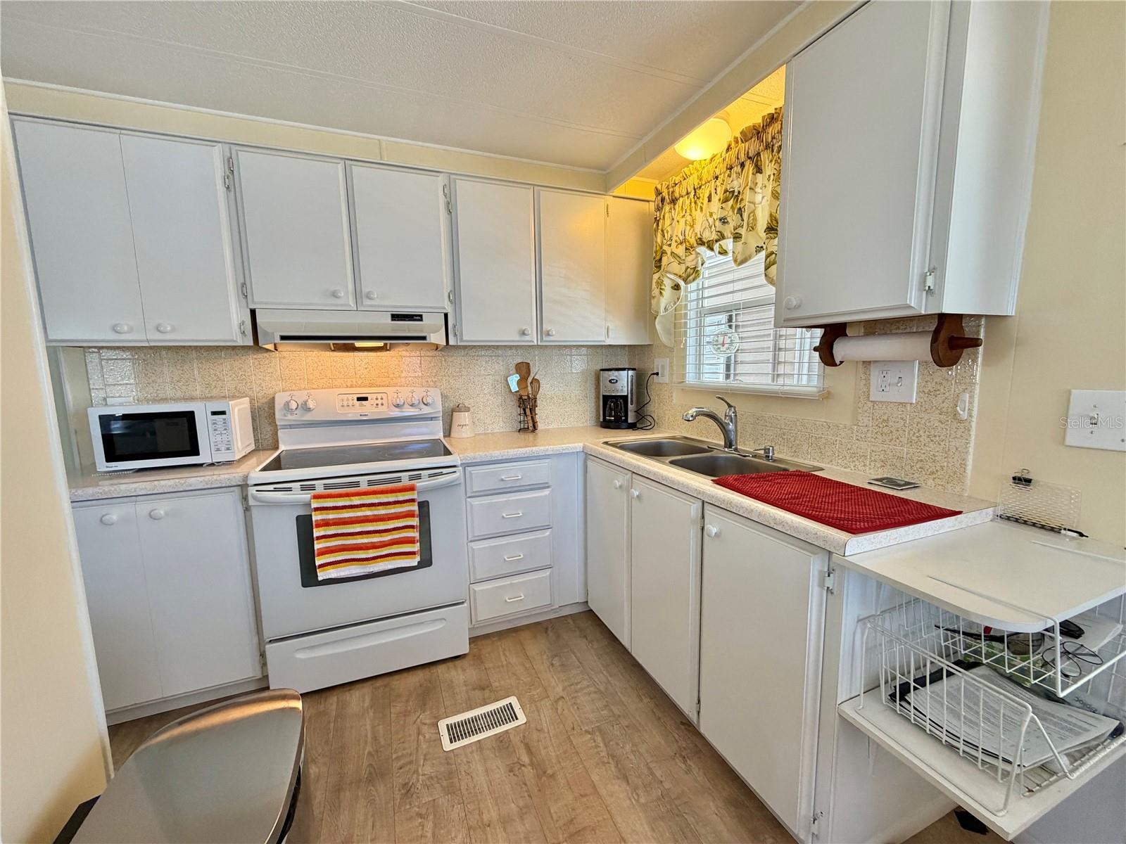 109 CAMELLIA TRL, LEESBURG, FL, 34748