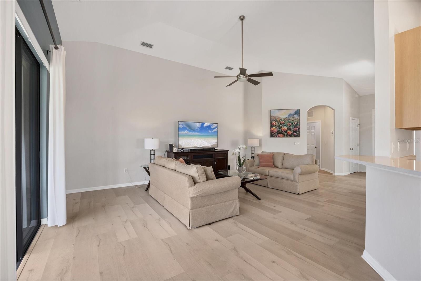 6458 TAILFEATHER WAY, BRADENTON, FL, 34203