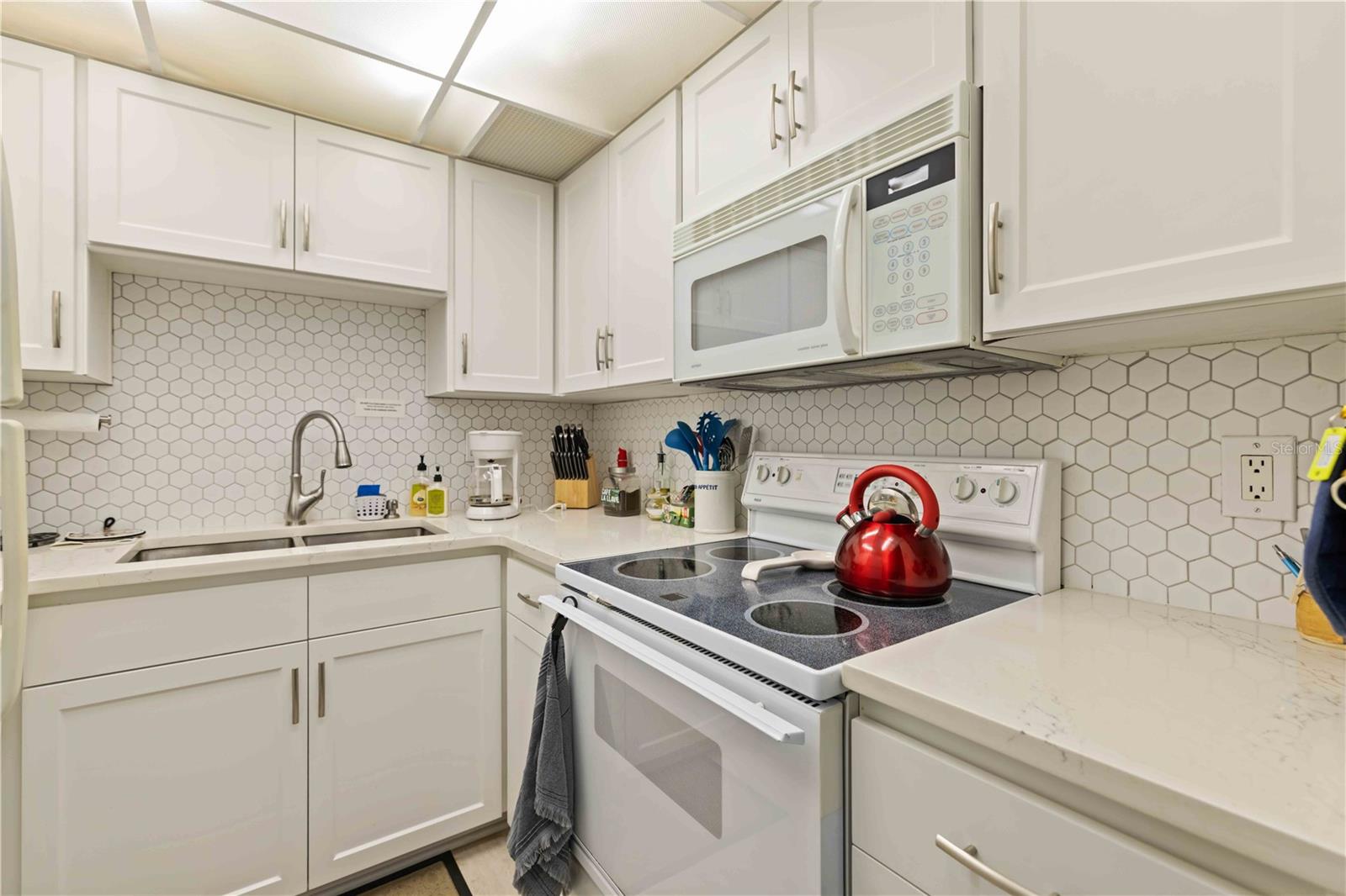 244 SAINT AUGUSTINE AVE #104, VENICE, FL, 34285