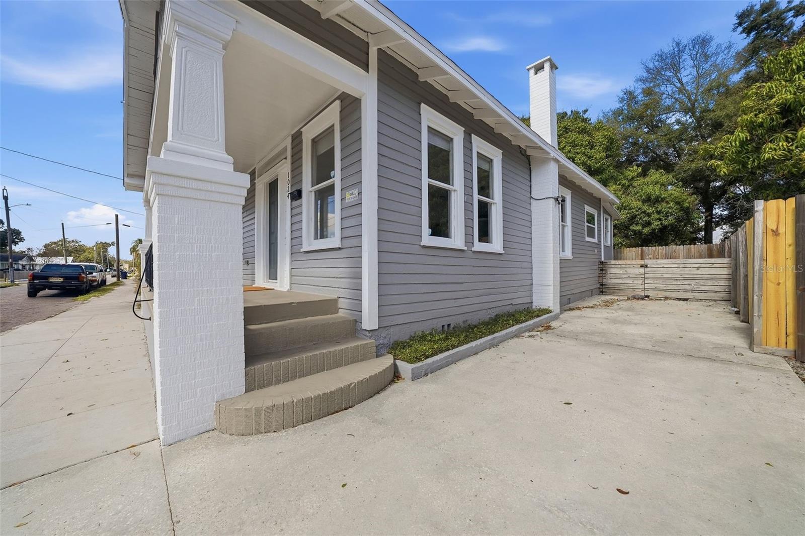 1024 E 19TH AVE, TAMPA, FL, 33605