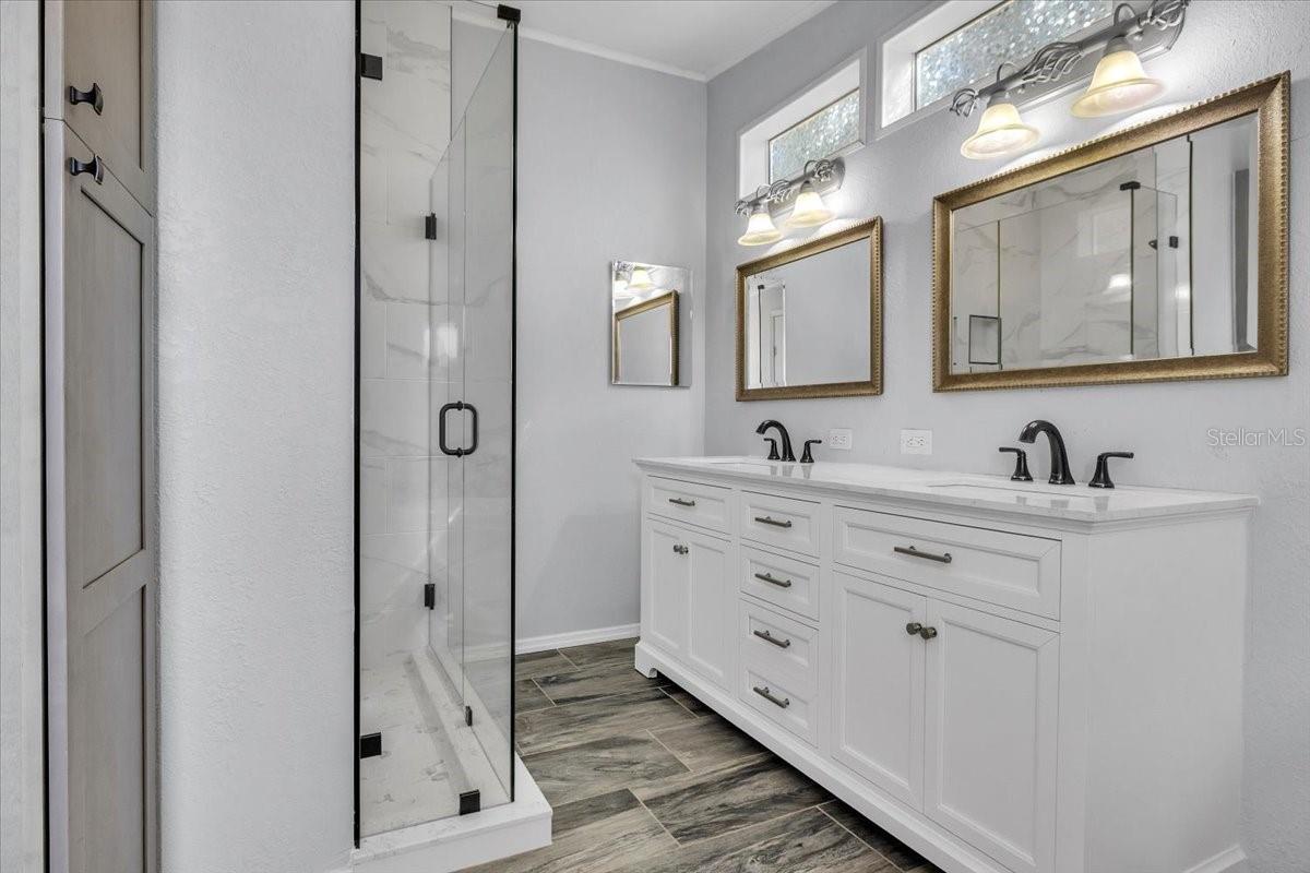 C7521385 Property Photo