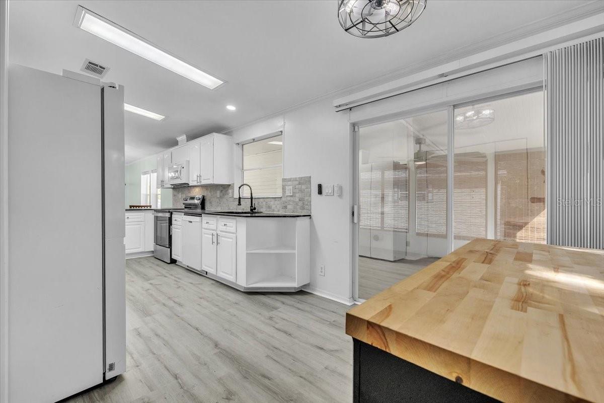 C7521385 Property Photo