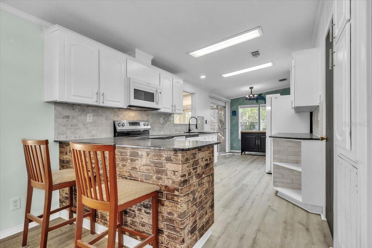 C7521385 Property Photo