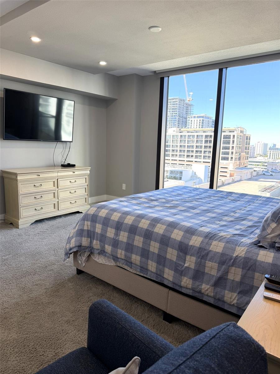 1 BEACH DR SE #1310, ST PETERSBURG, FL, 33701