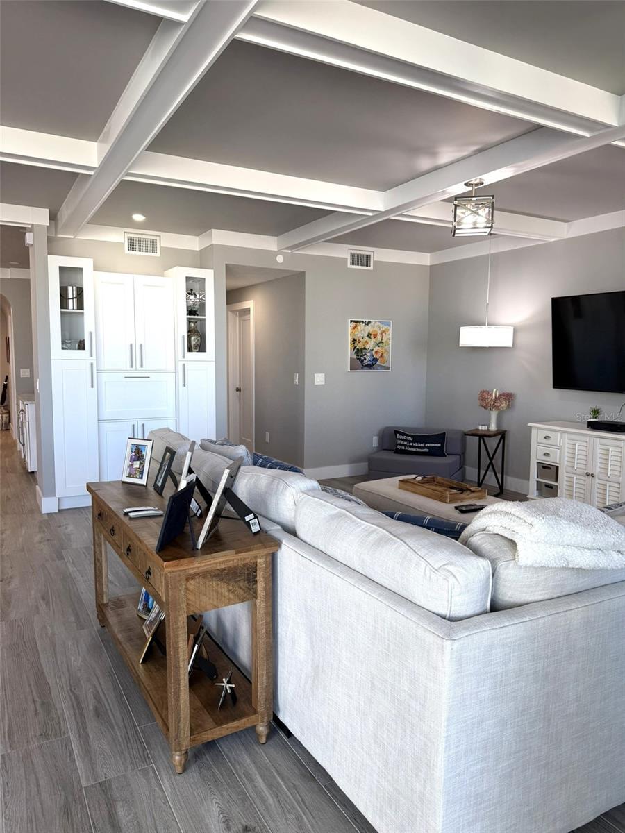 1 BEACH DR SE #1310, ST PETERSBURG, FL, 33701